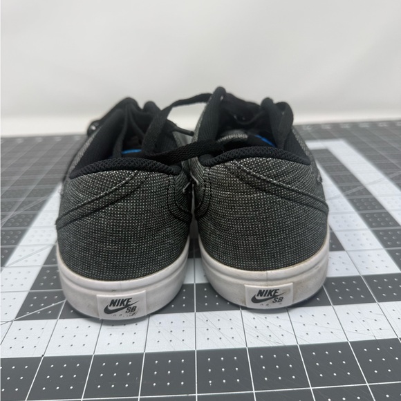 Nike SB Check Solarsoft Canvas skateboarding shoes Sz 9 (WOTGNH) - Picture 5 of 8
